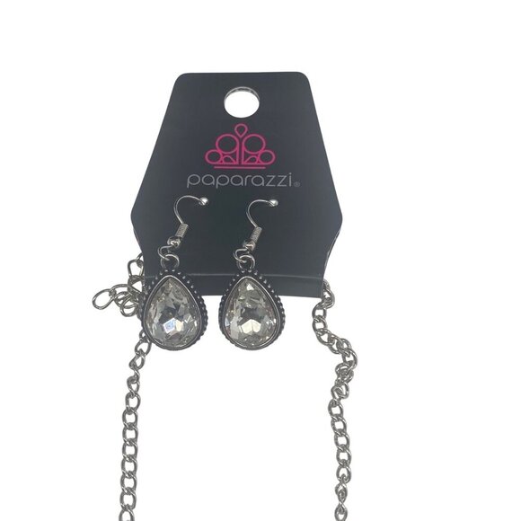 Paparazzi Jewelry Socialite White Necklace & Earrings Set For Women - Picture 3 of 10